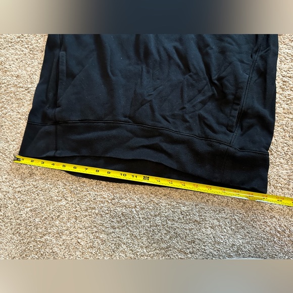 Under Armour Black Hoodie - Picture 3 of 10